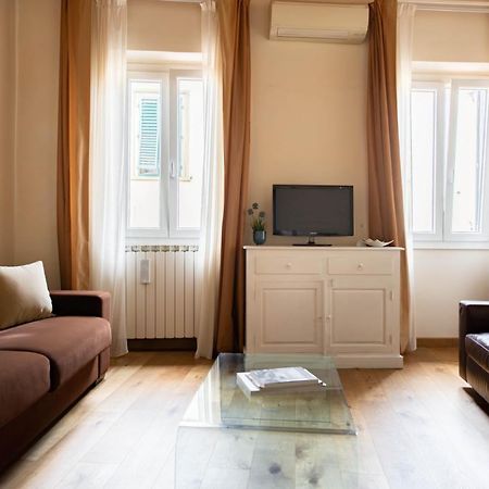 Modern, Bright Near Boboli Gardens & Santo Spirito - Homeunity Firenze Eksteriør bilde