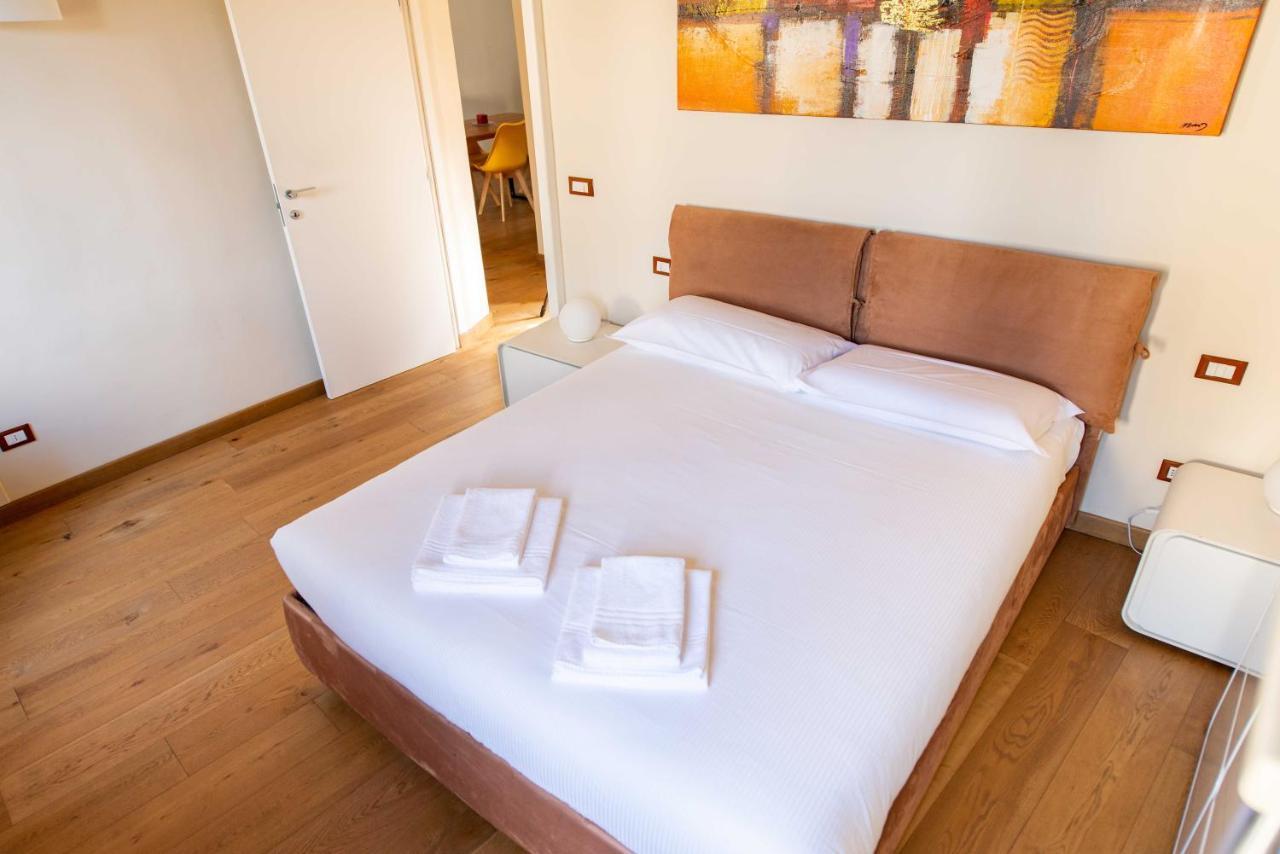 Modern, Bright Near Boboli Gardens & Santo Spirito - Homeunity Firenze Eksteriør bilde