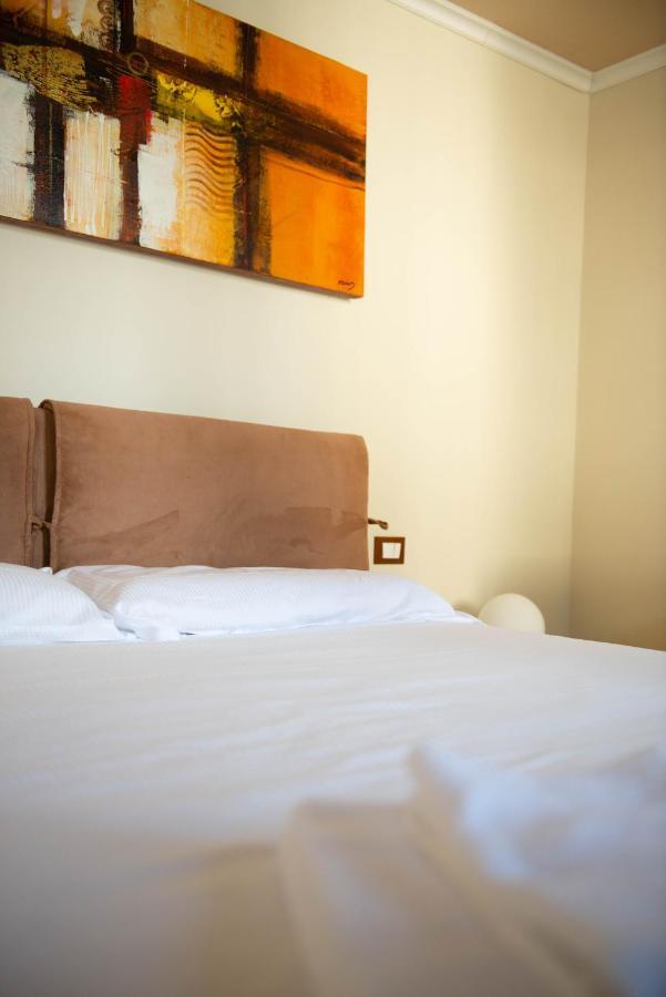 Modern, Bright Near Boboli Gardens & Santo Spirito - Homeunity Firenze Eksteriør bilde