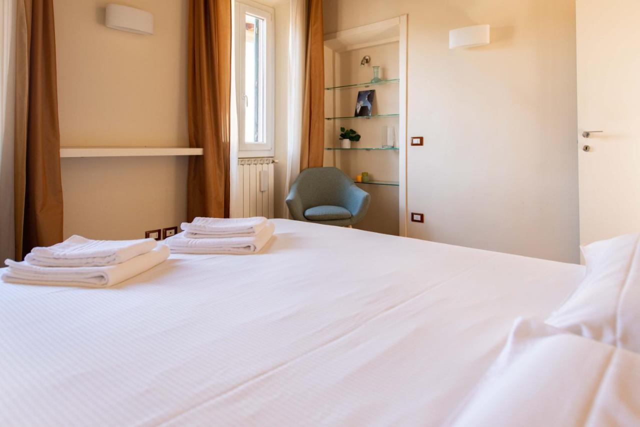 Modern, Bright Near Boboli Gardens & Santo Spirito - Homeunity Firenze Eksteriør bilde