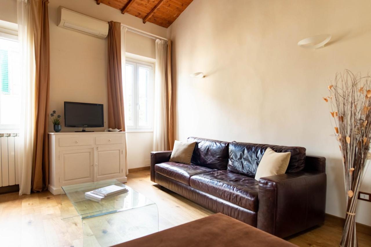 Modern, Bright Near Boboli Gardens & Santo Spirito - Homeunity Firenze Eksteriør bilde