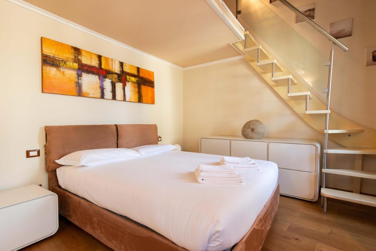 Modern, Bright Near Boboli Gardens & Santo Spirito - Homeunity Firenze Eksteriør bilde